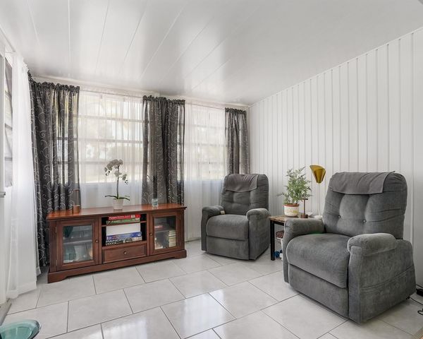 8500 SW 21st Street, Davie, FL 33324