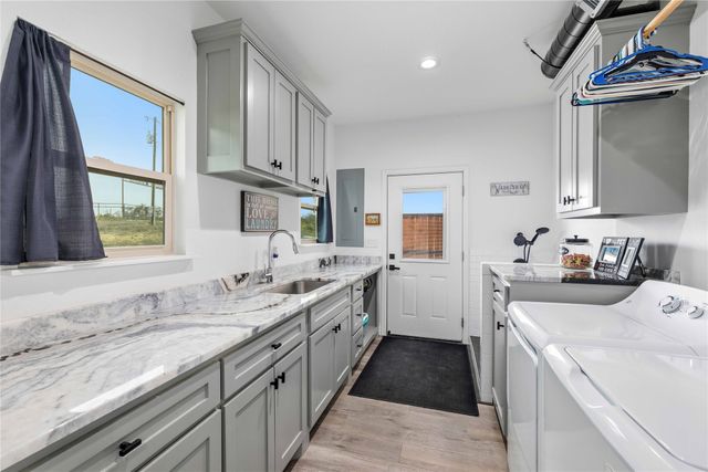 115 Comanche Vista Drive, Comanche, TX 76442