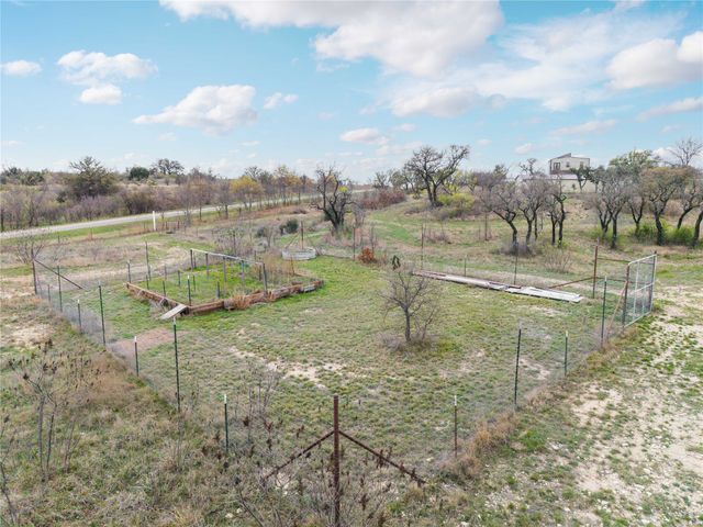 115 Comanche Vista Drive, Comanche, TX 76442