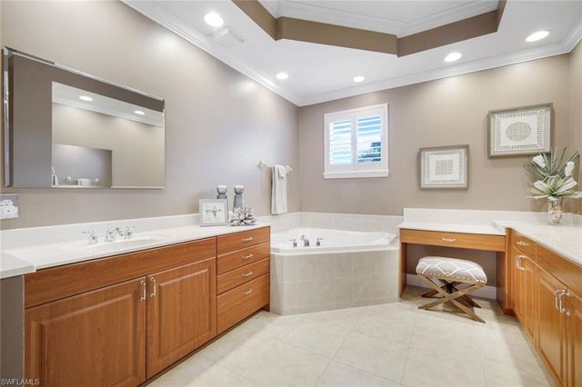 9201 Quartz LN 201, Naples, FL 34120