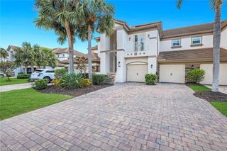 9201 Quartz LN 201, Naples, FL 34120