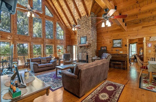 2221 County Road 6, Wedowee, AL 36278