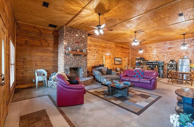 2221 County Road 6, Wedowee, AL 36278