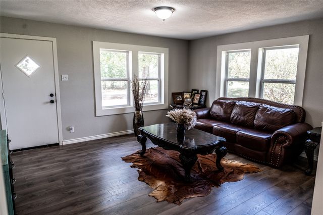 1750 Highway 3381, Comanche, TX 76442