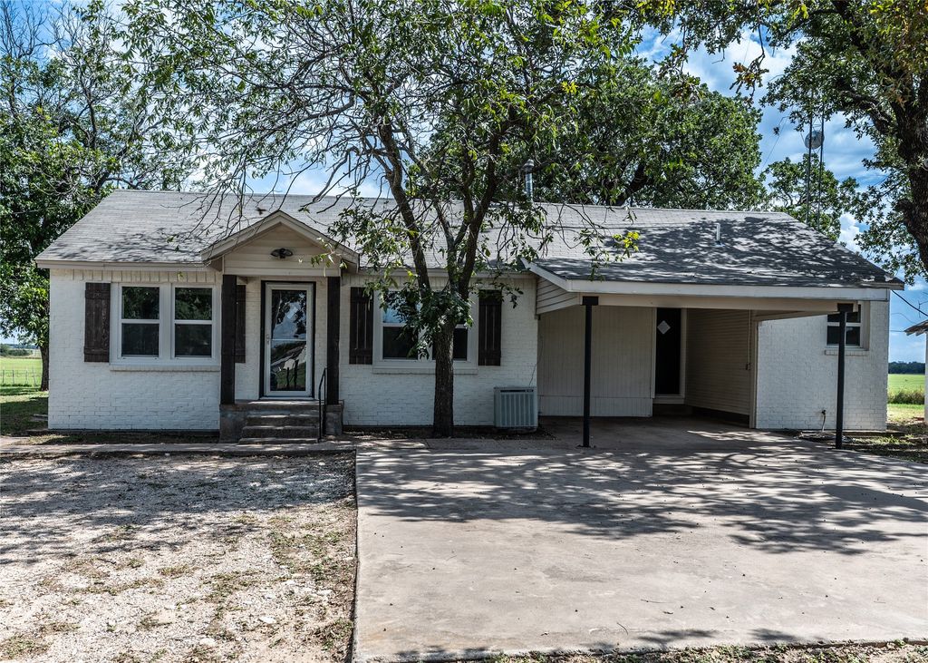 1750 Highway 3381, Comanche, TX 76442