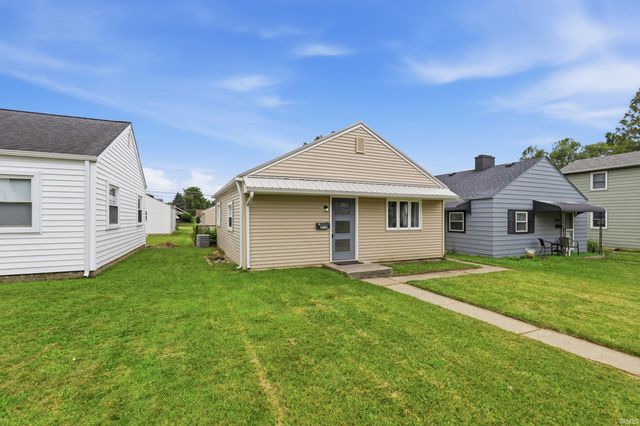 2710 CHARLOTTE Avenue, Fort Wayne, IN 46805