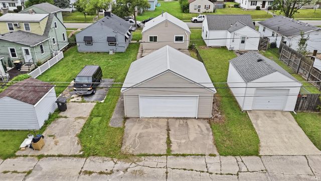 2710 CHARLOTTE Avenue, Fort Wayne, IN 46805