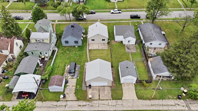 2710 CHARLOTTE Avenue, Fort Wayne, IN 46805