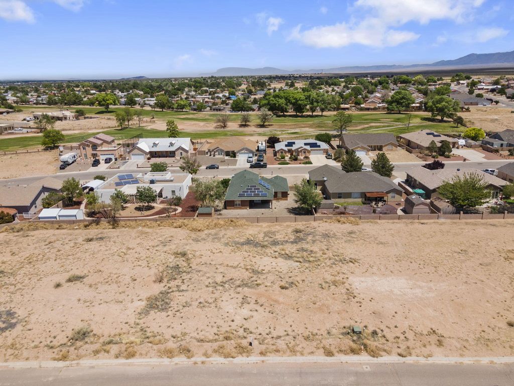 113 CHAMARTIN Avenue, Rio Communities, NM 87002