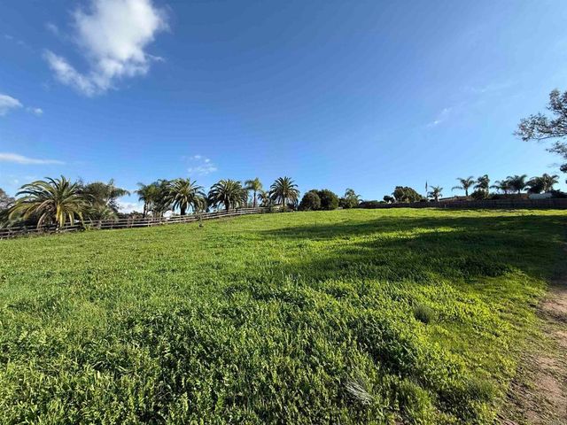 1851 E Mission Road, Fallbrook, CA 92028