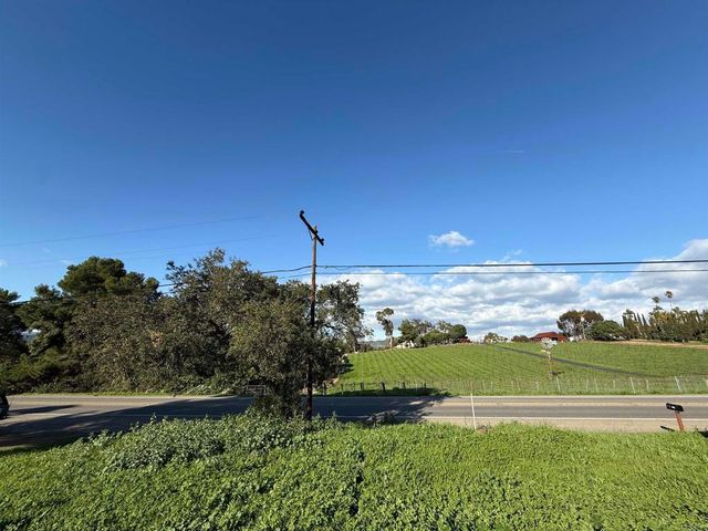 1851 E Mission Road, Fallbrook, CA 92028