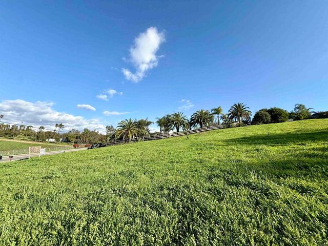 1851 E Mission Road, Fallbrook, CA 92028