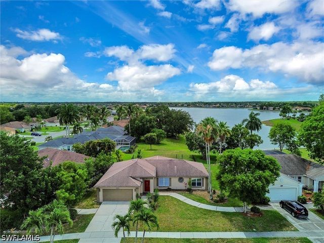 3200 Orange Grove TRL, Naples, FL 34120