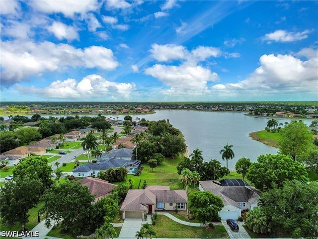 3200 Orange Grove TRL, Naples, FL 34120