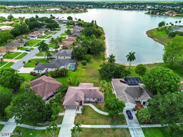 3200 Orange Grove TRL, Naples, FL 34120