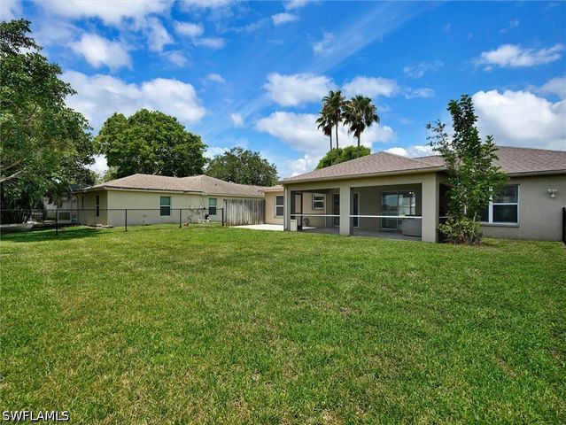 3200 Orange Grove TRL, Naples, FL 34120
