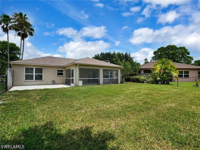 3200 Orange Grove TRL, Naples, FL 34120
