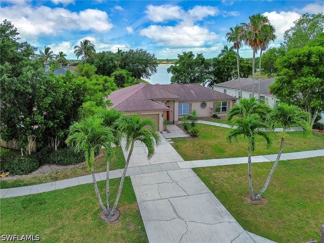 3200 Orange Grove TRL, Naples, FL 34120
