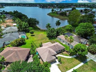 3200 Orange Grove TRL, Naples, FL 34120
