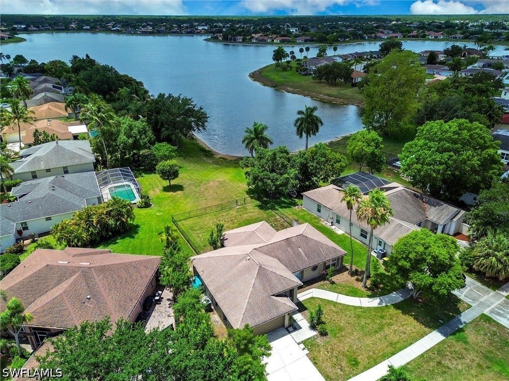 3200 Orange Grove TRL, Naples, FL 34120