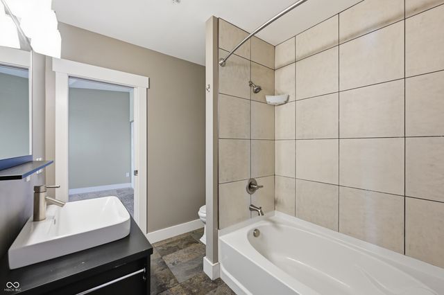 825 N Delaware Street 1A, Indianapolis, IN 46204