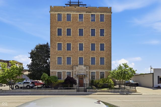 825 N Delaware Street 1A, Indianapolis, IN 46204