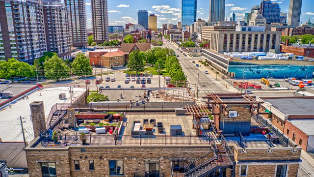 825 N Delaware Street 1A, Indianapolis, IN 46204