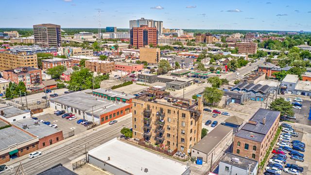 825 N Delaware Street 1A, Indianapolis, IN 46204