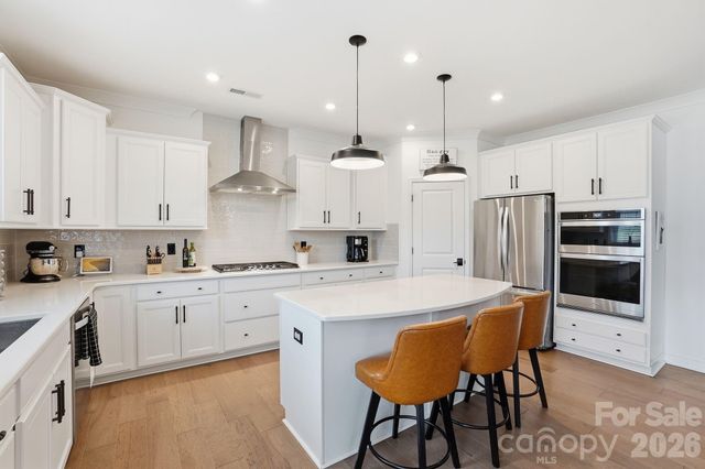 11016 Larkslea Lane, Charlotte, NC 28278