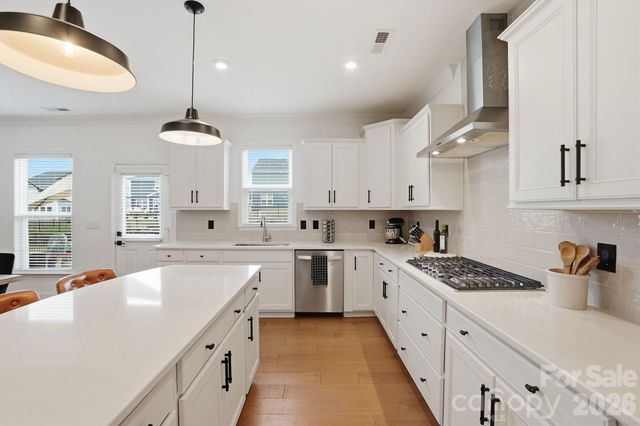 11016 Larkslea Lane, Charlotte, NC 28278