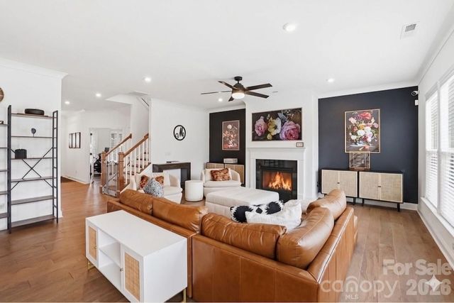 11016 Larkslea Lane, Charlotte, NC 28278