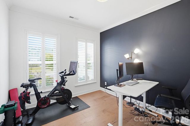 11016 Larkslea Lane, Charlotte, NC 28278