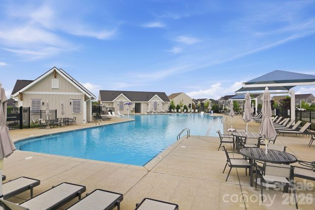 11016 Larkslea Lane, Charlotte, NC 28278