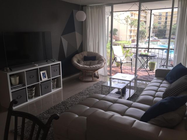 10 Royal Palm Way 2030, Boca Raton, FL 33432