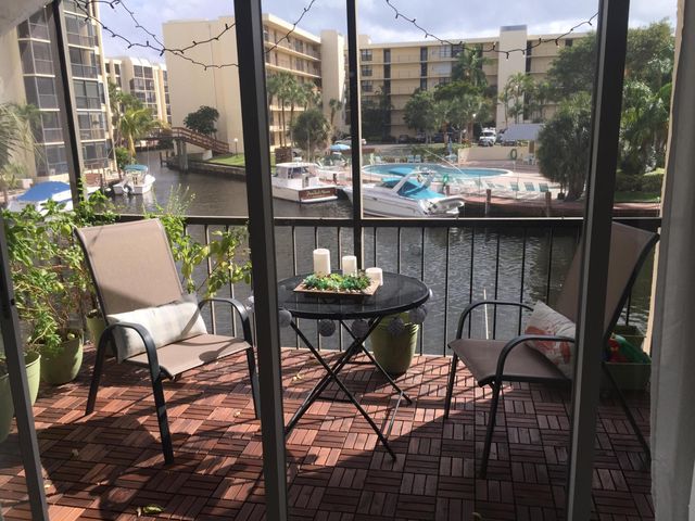 10 Royal Palm Way 2030, Boca Raton, FL 33432