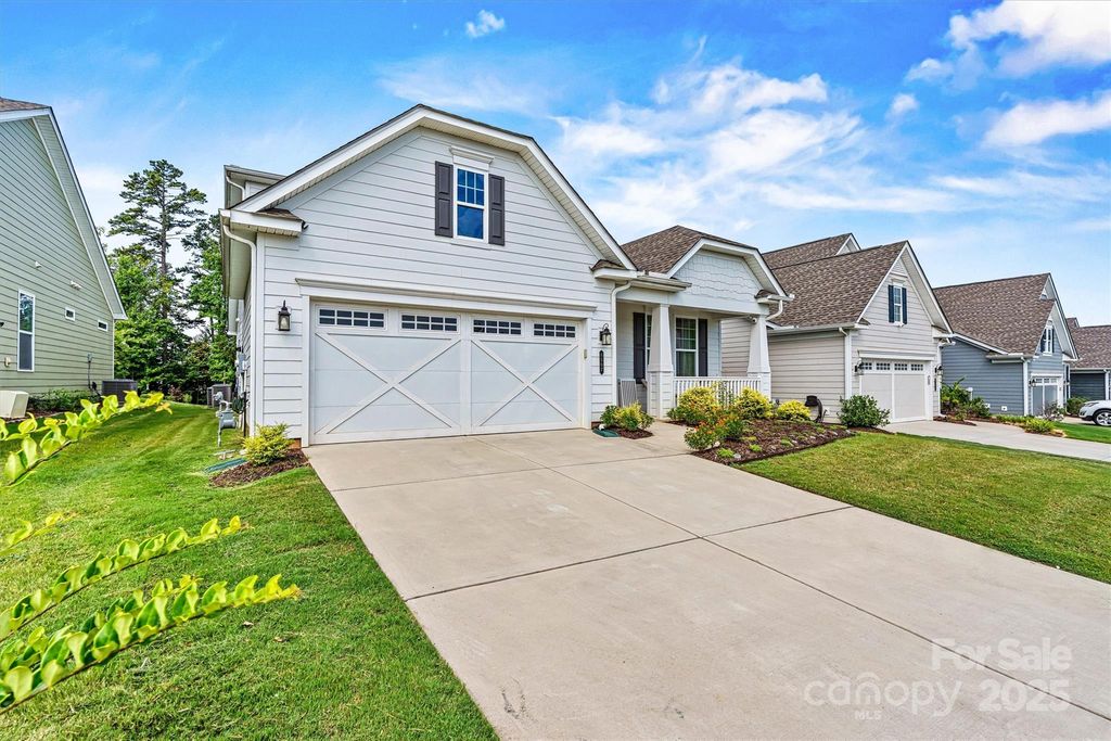 6507 Good News Drive, Charlotte, NC 28215