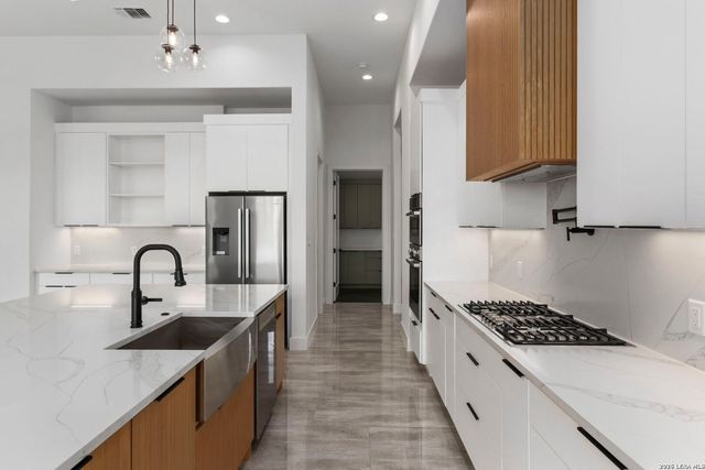 10907 NINA RDG, San Antonio, TX 78255