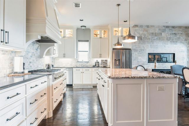 8051 Harliquin Court, Frisco, TX 75035