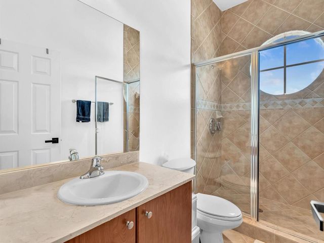 2329 Vintage Drive 2329, Lighthouse Point, FL 33064
