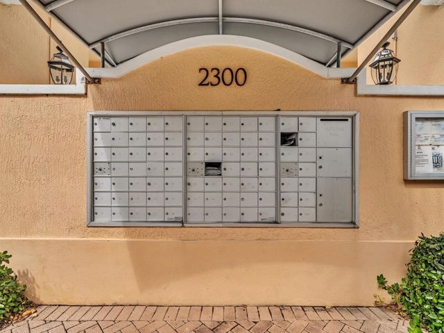 2329 Vintage Drive 2329, Lighthouse Point, FL 33064
