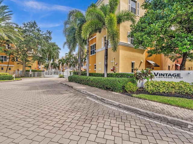 2329 Vintage Drive 2329, Lighthouse Point, FL 33064
