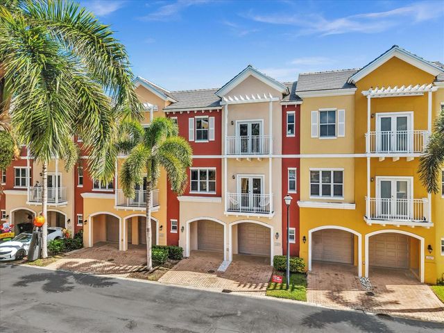 2329 Vintage Drive 2329, Lighthouse Point, FL 33064