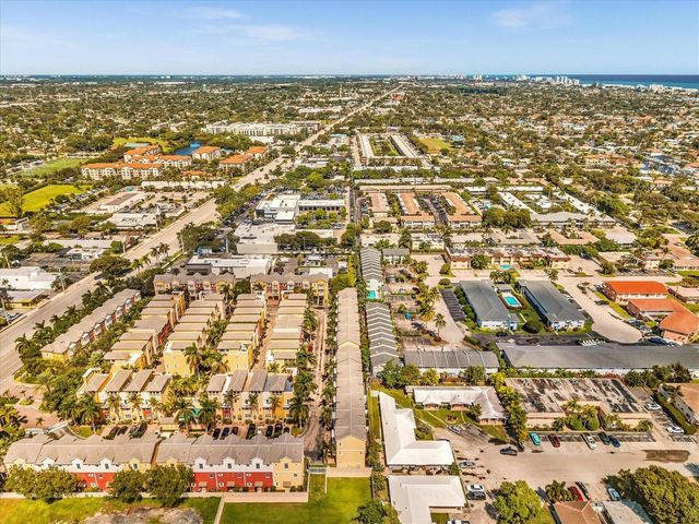 2329 Vintage Drive 2329, Lighthouse Point, FL 33064