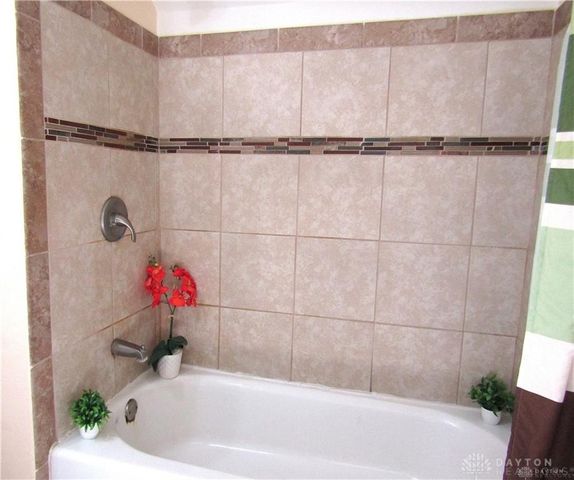 921 Weng Avenue, Dayton, OH 45420