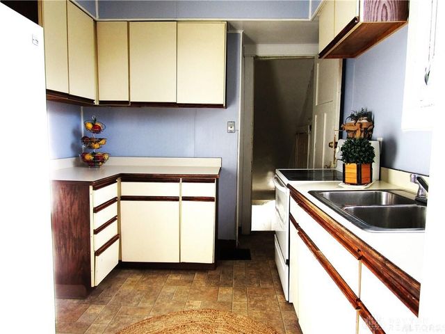 921 Weng Avenue, Dayton, OH 45420