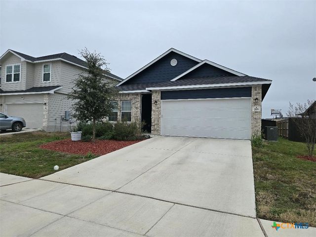 209 Drew Circle, Seguin, TX 78155