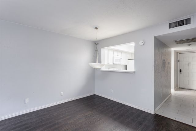 4503 N OConnor Road 1113, Irving, TX 75062