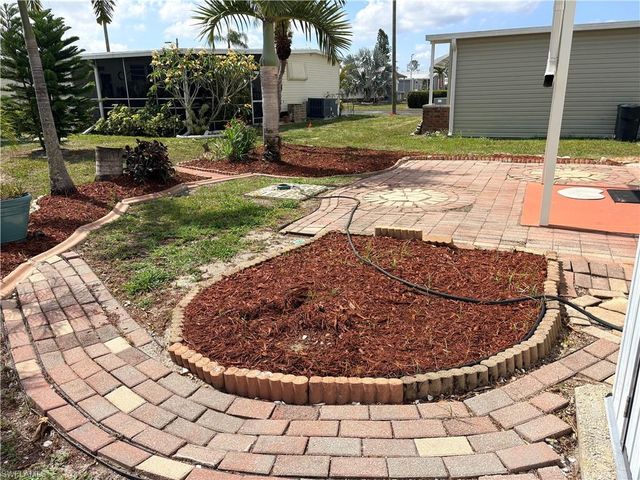 3134 Linwood DR, North Fort Myers, FL 33917