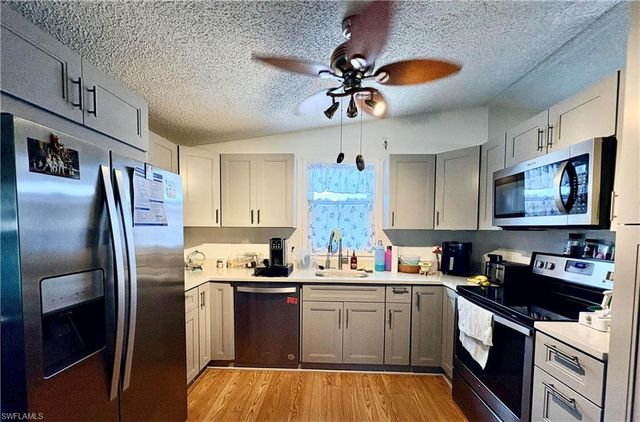 3134 Linwood DR, North Fort Myers, FL 33917
