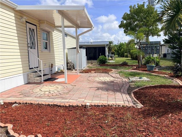 3134 Linwood DR, North Fort Myers, FL 33917